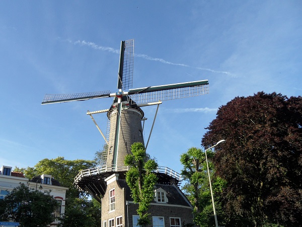 Willkommen auf dem Niederlandeblog - Mühle in Gouda