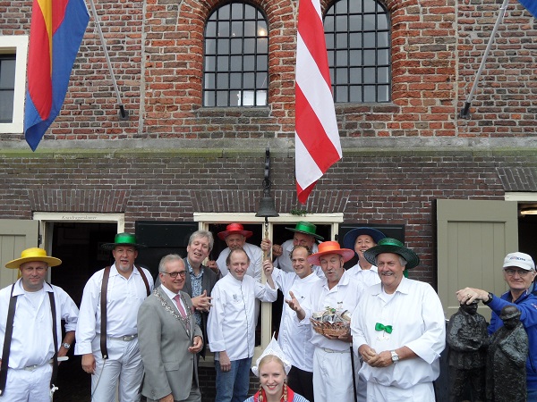 die Eröffnung des letzten Käsemarkts der Saison 2014 in Alkmaar