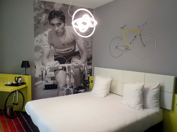 das Themenzimmer Eddie Merckx im Hotel Dream Mons