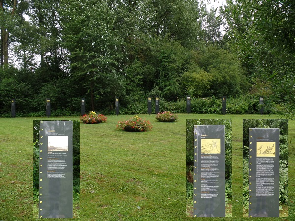 die Stelen zeigen Vincents Lebenslauf in Cuesmes, Borinage