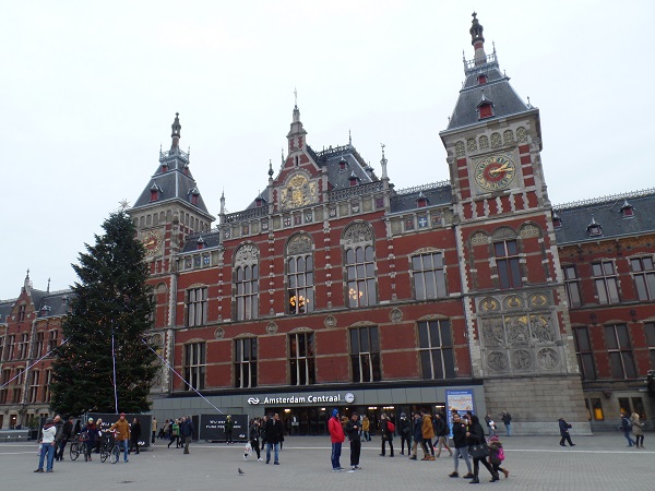 Amsterdam Centraal weihnachtlich